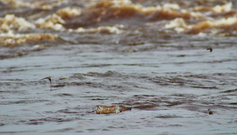 The Swallowing Wave